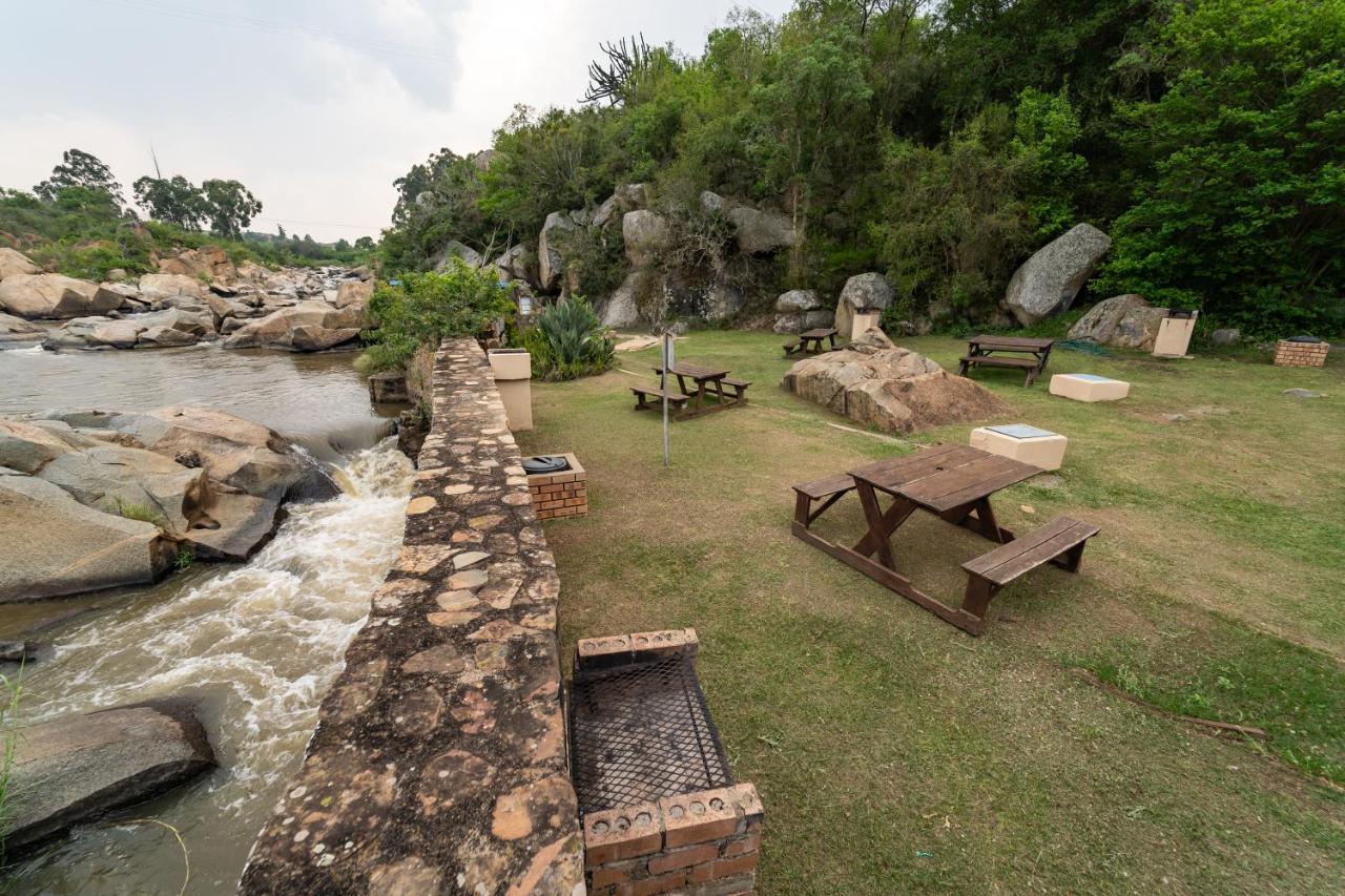 Gooderson Natal Spa Hot Springs Resort Paulpietersburg Екстер'єр фото